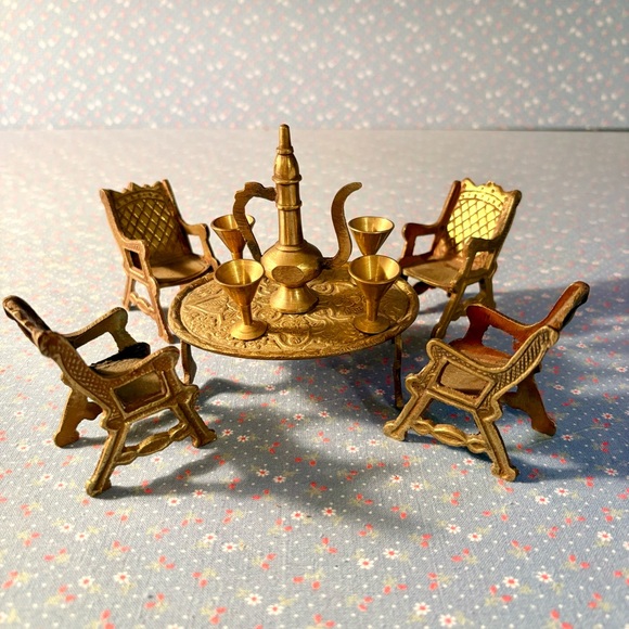 🇨🇦Any 3@$33🇨🇦 Miniature Brass Unique Design Dining Table Chair Maharaja Set. - Picture 1 of 9